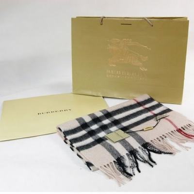 BURBERRY Scarf-10